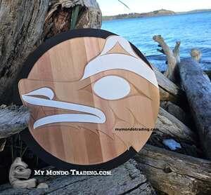 18" Spirit Wolf, beautiful thick circular cedar art by Bear (Doug) Horne