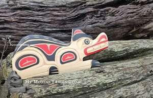 Wolf, quality carving by Sarah Daniels (nee Robertson), Kwakiutl art 